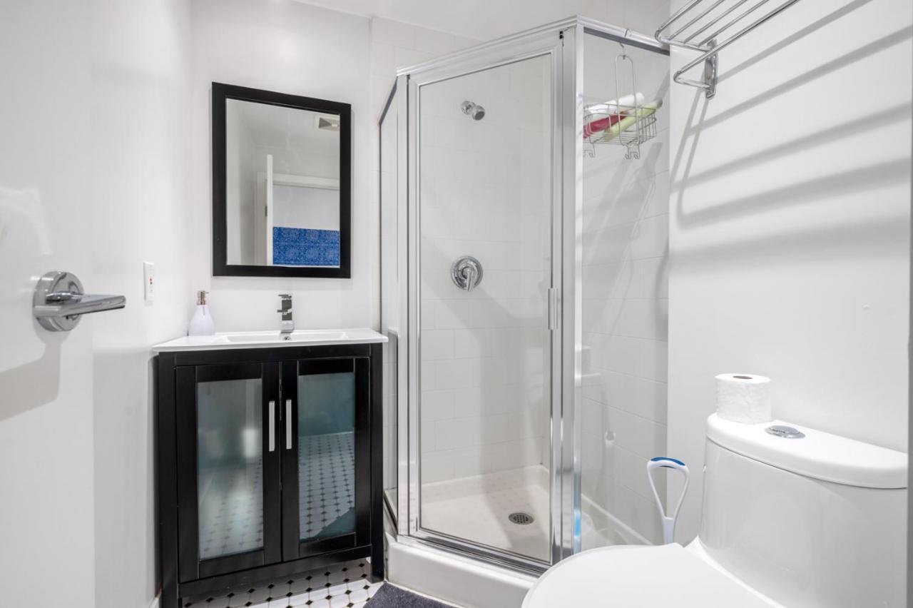 Bright 2 Bedroom Condo Downtown With Free Parking Vancouver Exteriér fotografie
